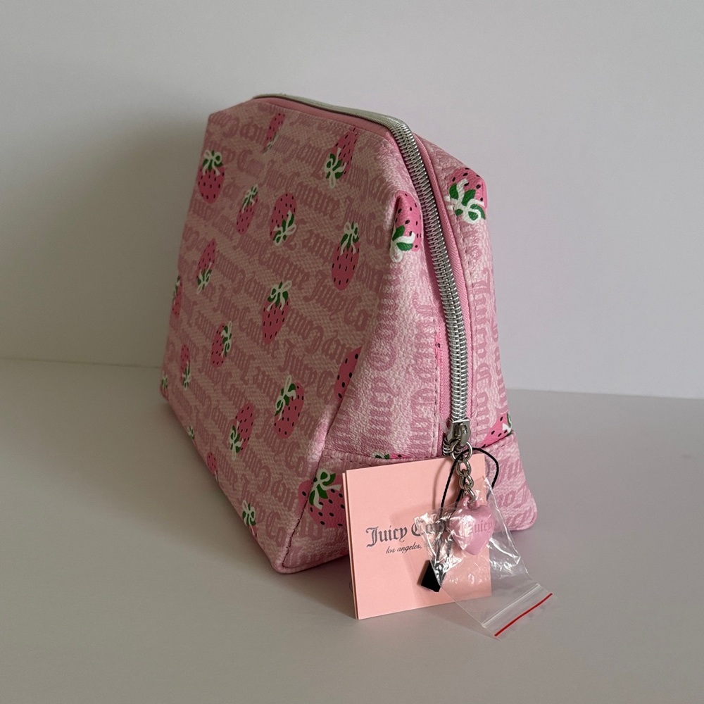 ☀️Juicy Couture Pink Strawberry Print Cosmetic Bag with Makeup Puffs Bundle. - Picture 2 of 6